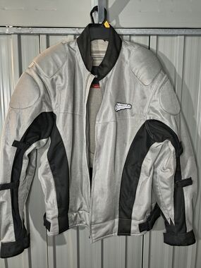 Men's Motorcycle Riding Jacket in Silver/Black -